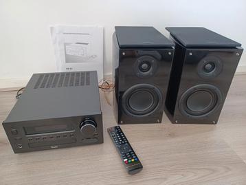 Teufel KB 42 Versterker met Set Hitachi AXM 9210C Speakers beschikbaar voor biedingen