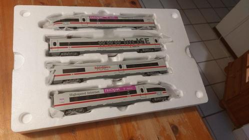 PIKO ICE3 HotSpot T-Mobile (AC-versie), Hobby en Vrije tijd, Modeltreinen | H0, Zo goed als nieuw, Treinset, Wisselstroom, Piko