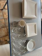 Servies vierkant en rond en theeglazen, Huis en Inrichting, Keuken | Servies, Ophalen, Glas, Overige stijlen