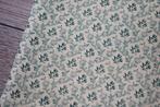 Lap 100% katoen vintage stof - Beige groen bloemen #3893, Nieuw, Ophalen of Verzenden, 30 tot 120 cm, Katoen
