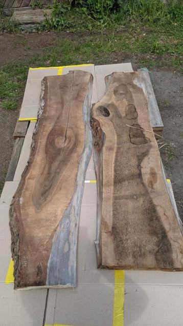 2 Walnoot Planken met Natuurlijke Rand – Oven Gedroogd 500€ beschikbaar voor biedingen