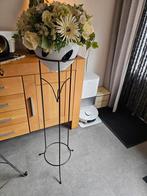 Bloemstandaard zwart metaal., Ophalen, Zo goed als nieuw