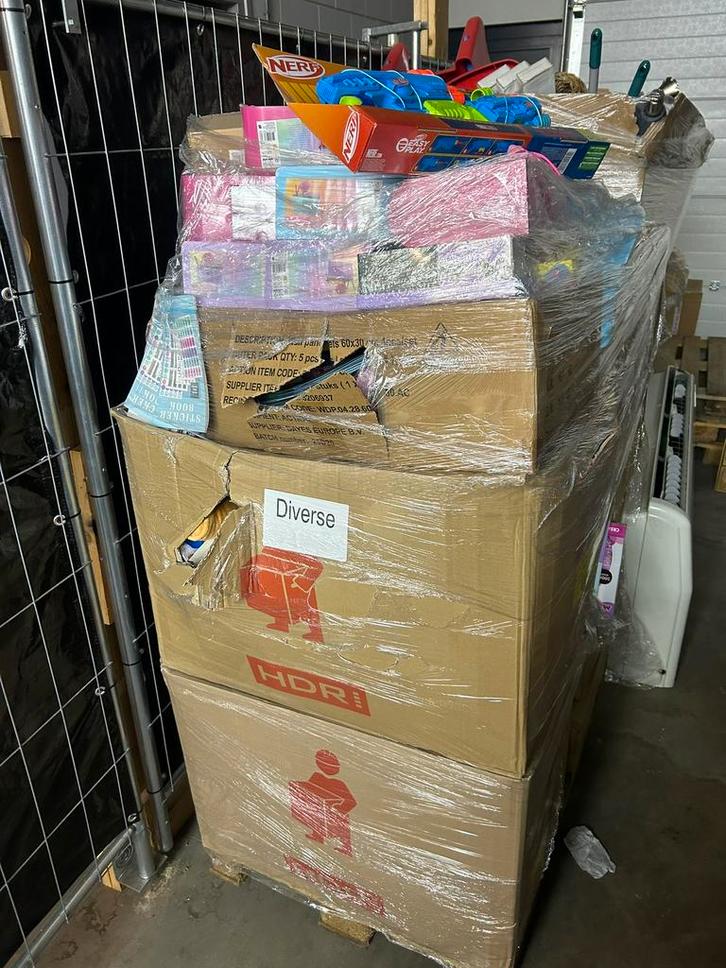 Uitverkoop speelgoed elektronica wonen handel, Diversen, Rommelmarktspullen, Nieuw, Ophalen