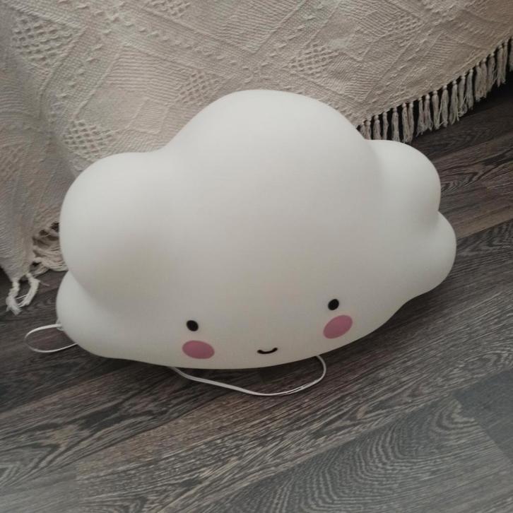 Grote Little Lovely Wolk lamp, Kinderen en Baby's, Kinderkamer | Inrichting en Decoratie, Zo goed als nieuw, Lamp, Ophalen