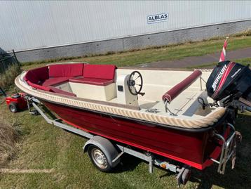 Sloep toerboot met 15pk mercury motor en kanteltrailer beschikbaar voor biedingen