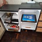 2 kastjes op wielen, zelf gemaakt, schoenenkast, nachtkastje, Ophalen, Gebruikt