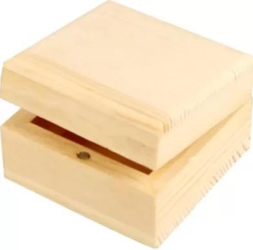 Houten sieradendoosje 6 x 6 x 3,5 cm binnenmaat 4,7 x 4,7 x, Hobby en Vrije tijd, Knutselen, Nieuw, Materiaal, Ophalen of Verzenden