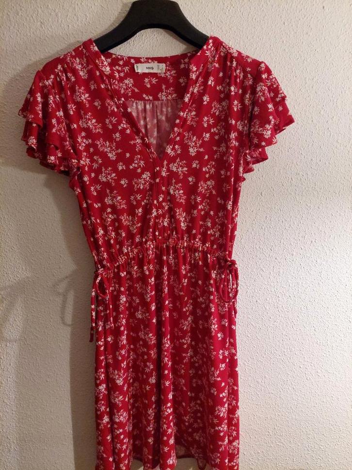 Jurk kniel.86cm Mango S elast.taille roodViscose 1xGedragen, Kleding | Dames, Jurken, Nieuw, Maat 36 (S), Rood, Knielengte, Ophalen of Verzenden