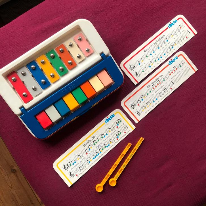 Chicco kleuter piano met xylofoon als koffertje, compleet, Kinderen en Baby's, Speelgoed | Babyspeelgoed, Gebruikt, Overige typen