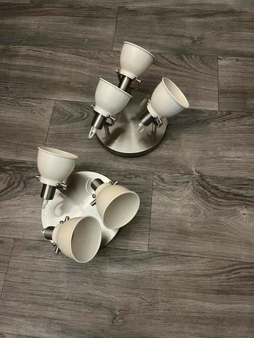 2 Crème Witte Plafondlampen met 3 Spots beschikbaar voor biedingen