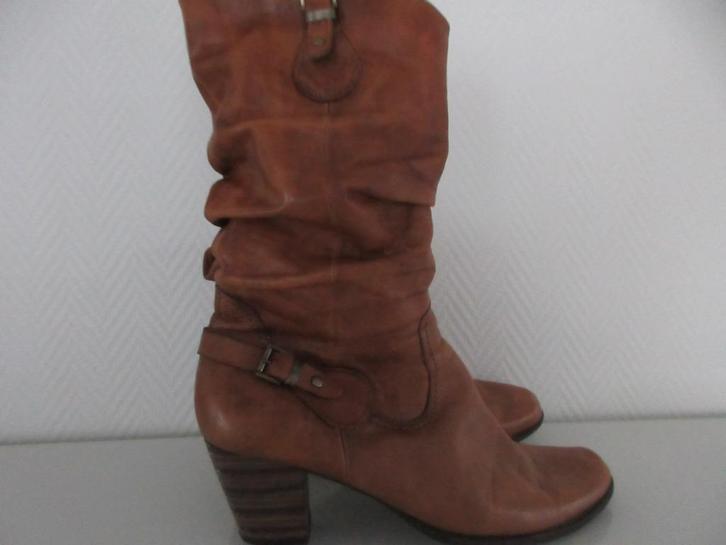 bruine dames laarzen, maat 42, Kleding | Dames, Schoenen, Zo goed als nieuw, Hoge laarzen, Bruin, Ophalen of Verzenden