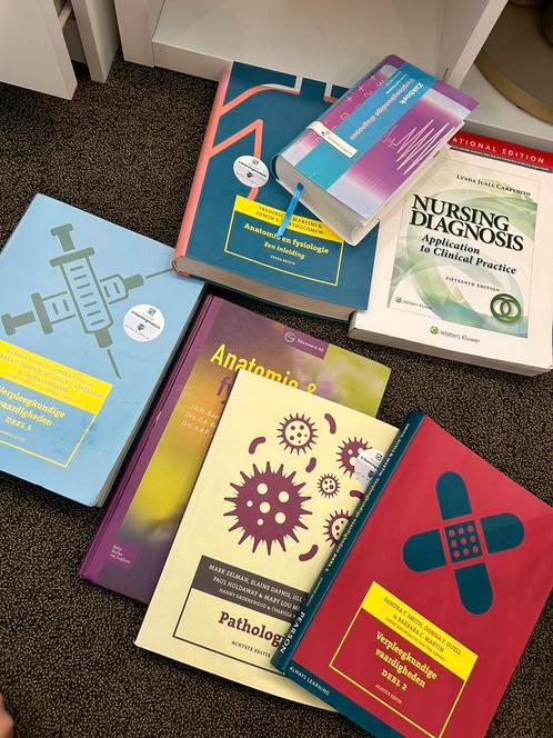 Boeken verpleegkunde HBO-v, Boeken, Schoolboeken, Zo goed als nieuw, Overige niveaus, Ophalen of Verzenden