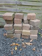Stenen gratis 30 stuks, Ophalen, Gebruikt, Beton, Klinkers