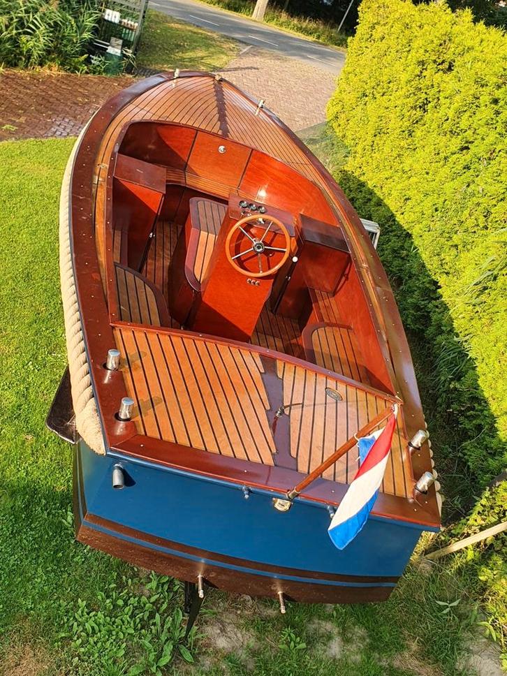 Mooie betimmerde stalen sloep, Watersport en Boten, Sloepen, Zo goed als nieuw, 6 meter of meer, Binnenboordmotor, Diesel, Staal