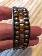 Grote chunky armband bangle metaal met studs zilver goud, Verzenden, Nieuw, Goud, Staal