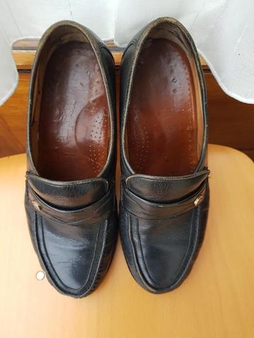 Herenschoenen AVANG maat 8/8,5 beschikbaar voor biedingen