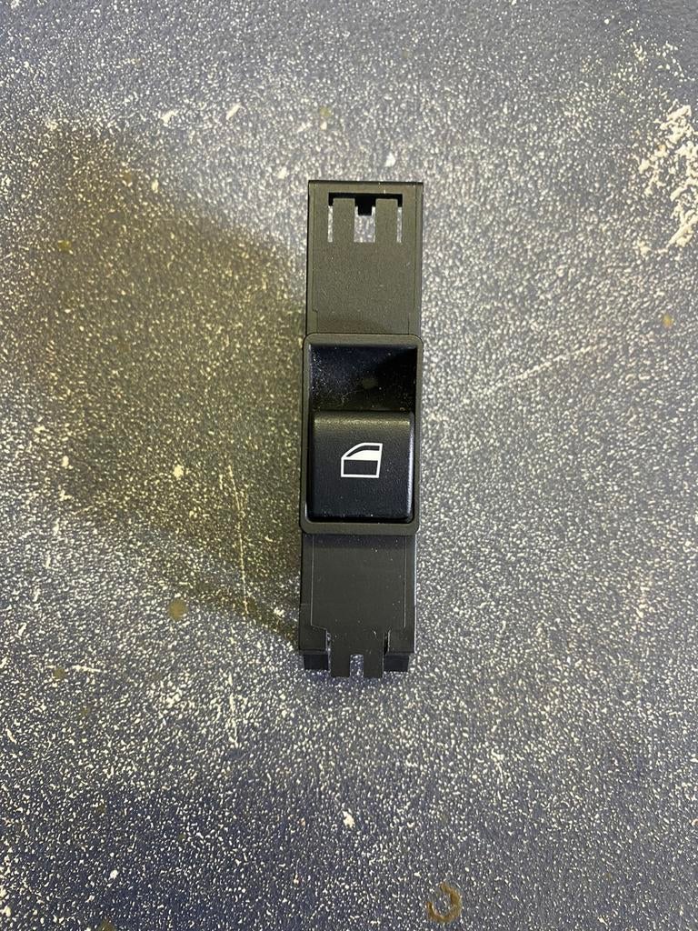 Rechstvoor raam schakelaar., Auto-onderdelen, Ophalen of Verzenden, Gebruikt, BMW