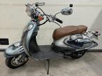Fosti scooter door Rob van Trier beschilderd 11 km op teller, Fietsen en Brommers, Scooters | Overige merken, Ophalen of Verzenden