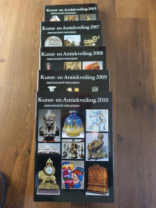 5 x boek : "Kunst en antiekveiling", Boeken, Kunst en Cultuur | Beeldend, Zo goed als nieuw, Beeldhouwkunst, Ophalen of Verzenden