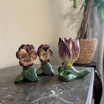 Majolica 19e eeuw bloemstukken - vaasjes en kandelaar beschikbaar voor biedingen