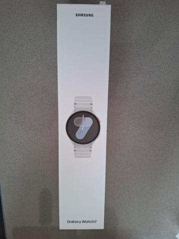 Samsung galaxy watch 7 44mm zilver Bluetooth wifi GPS beschikbaar voor biedingen