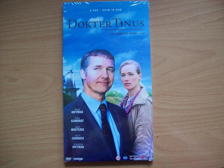 Dokter Tinus, Serie 1 en 2 (Nieuw in folie!) 6-DVD; Thom Hof, Cd's en Dvd's, Dvd's | Tv en Series, Nieuw in verpakking, Komedie