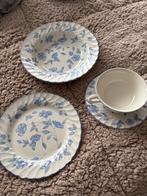 Vintage Servies met Blauwe Bloemen, Ophalen of Verzenden, Zo goed als nieuw, Bord(en), Overige stijlen