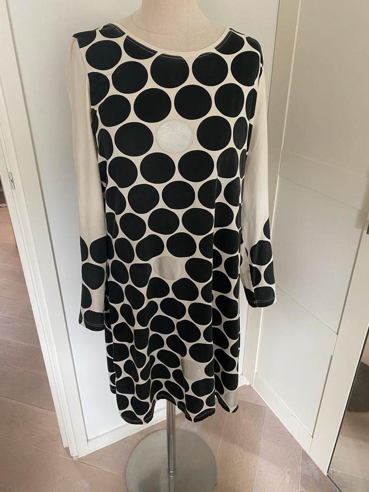 Hebbeding Jurk Zwart/Wit Stippen Maat L, Kleding | Dames, Jurken, Zo goed als nieuw, Maat 42/44 (L), Zwart, Onder de knie, Ophalen of Verzenden