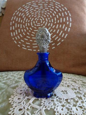 Vintage Kobalt Blauw Glazen Parfum flesje ** Mimosa ** beschikbaar voor biedingen