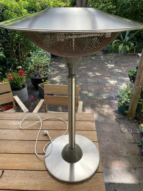 Te koop: tafelmodel terrasverwarmer (elektrisch), Tuin en Terras, Terrasverwarmers, Gebruikt, Elektrisch, Vloer, Waterbestendig
