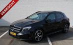 Mercedes GLA 250 Automaat I Pano I AMG Pakket I Keyless I Le, Auto's, Mercedes-Benz, 4 cilinders, Navigatiesysteem, Zwart, Leder