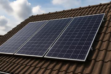 Zonnepanelenset met omvormer 3x100/150cm stekkerklaar beschikbaar voor biedingen
