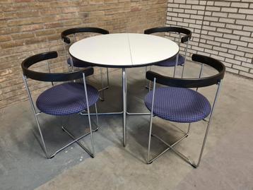 Kusch + Co Sóley vintage stoelen & klaptafel design jr. 80 beschikbaar voor biedingen