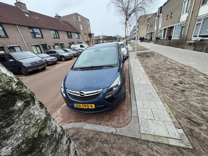 Opel Zafira 1.4T 103KW AT6 2016 Blauw, Auto's, Opel, Particulier, Zafira, Benzine, D, MPV, Automaat, Geïmporteerd, Blauw, Voorwielaandrijving