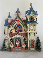 Kerstdorp Kerk met 3 koorknapen 15,-, Diversen, Kerst, Ophalen of Verzenden, Zo goed als nieuw