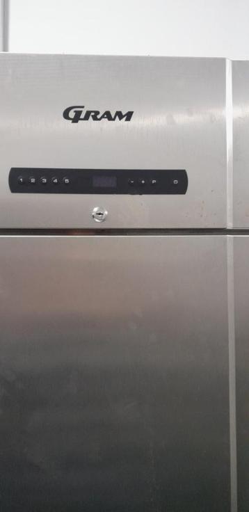 RVS koel/ en vrieskasten, enz ,enz beschikbaar voor biedingen