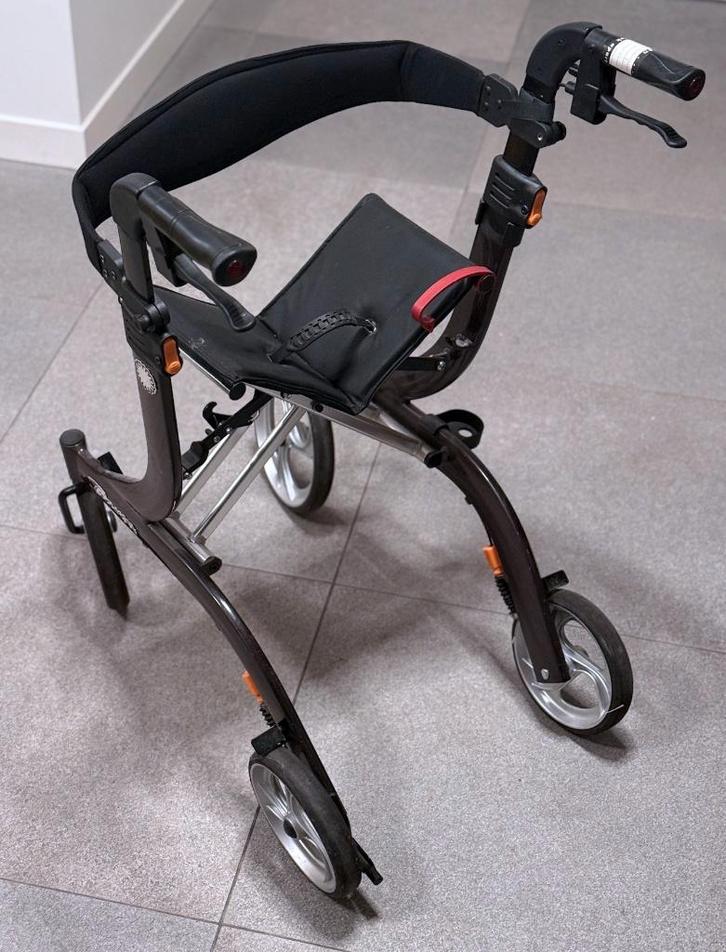 Rollator Travixx lichtgewicht, Diversen, Rollators, Gebruikt, Lichtgewicht, Opvouwbaar, Ophalen