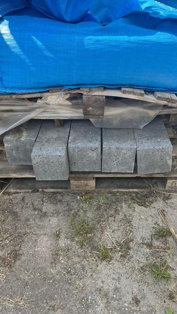 5 stapelblokken 15x15x75 cm antraciet beschikbaar voor biedingen