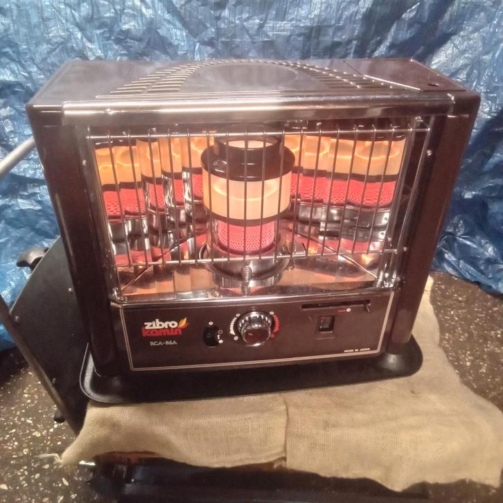 Zibro turbo Kamin petroleumkachel Dubbel brander 3000 watt, Huis en Inrichting, Kachels, Zo goed als nieuw, Vrijstaand, Petroleumkachel