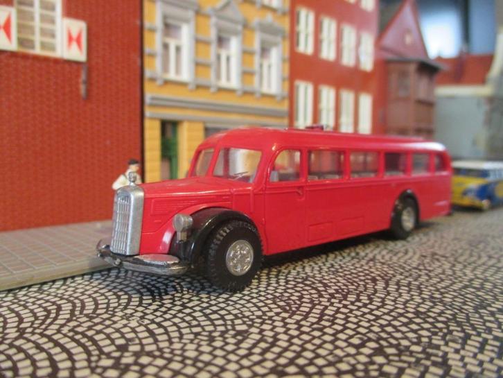 1950 Mercedes Benz O5000 - Brekina, Hobby en Vrije tijd, Modelauto's | 1:87, Gebruikt, Bus of Vrachtwagen, Brekina, Ophalen of Verzenden