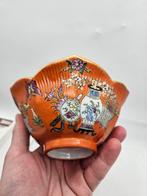 Chinese kom Chinees porselein lotus handbeschilderd PROC, Antiek en Kunst, Antiek | Porselein, Ophalen of Verzenden