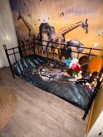 Zeer mooi zwart Spijlenbed! Met matras, Huis en Inrichting, Slaapkamer | Bedden, Ophalen, Eenpersoons, Zwart, Zo goed als nieuw