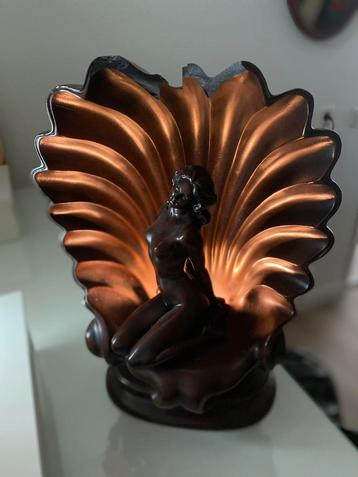 prachtige vintage lamp met zeemeermin beschikbaar voor biedingen