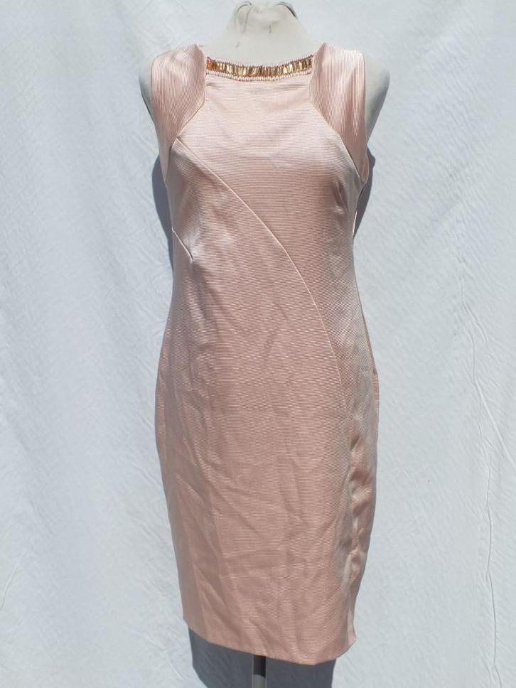 Prachtige roze cocktail jurk mt 40 merk Dorothy Perkins, Kleding | Dames, Jurken, Zo goed als nieuw, Maat 38/40 (M), Roze, Onder de knie