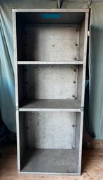 Handgelaste metalen kast, Ophalen, Met plank(en), Gebruikt, 100 tot 150 cm