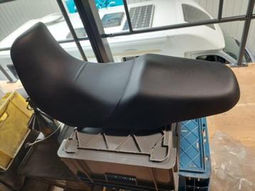 ZOLDER OP RUIMING;; DIV ZADELS. ZIE FOTOS. KOOPJES[[[[ beschikbaar voor biedingen