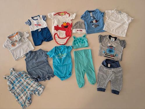 Babykledingpakket jongen – maat 50/56/62 – 13 stuks, Kinderen en Baby's, Babykleding | Baby-kledingpakketten, Zo goed als nieuw