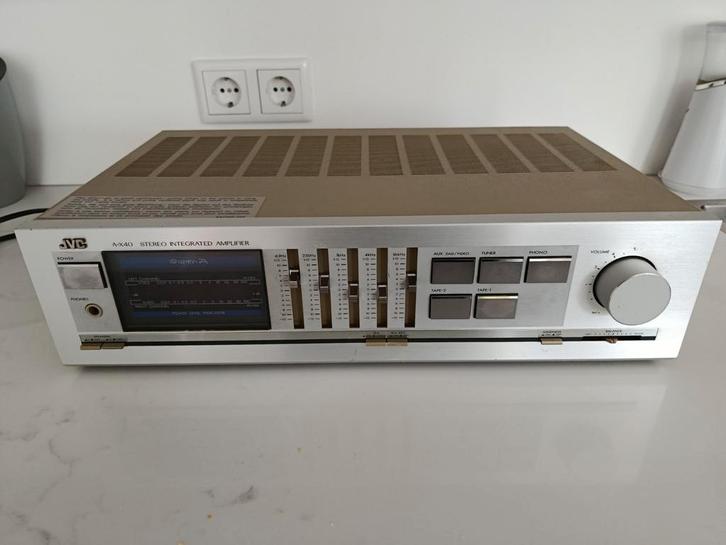 JVC A-X-40 versterker / equalizer vintage, Audio, Tv en Foto, Buizenversterkers, Ophalen of Verzenden
