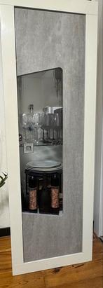 Moderne witte vitrinekasten met betonlook, Ophalen, Minder dan 50 cm, 25 tot 50 cm, Met deur(en)