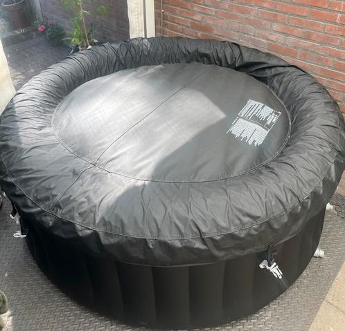 DreamStream inflatable spa verkoop, Tuin en Terras, Bubbelbaden en Hottubs, Gebruikt, Opblaasbaar, Afdekzeil, Grondzeil, Filter